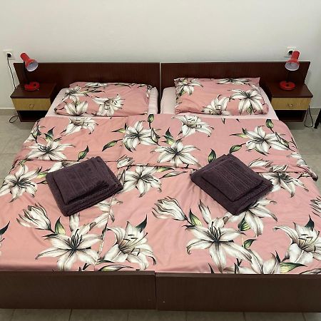 Apartmani Marko Новаля Екстериор снимка