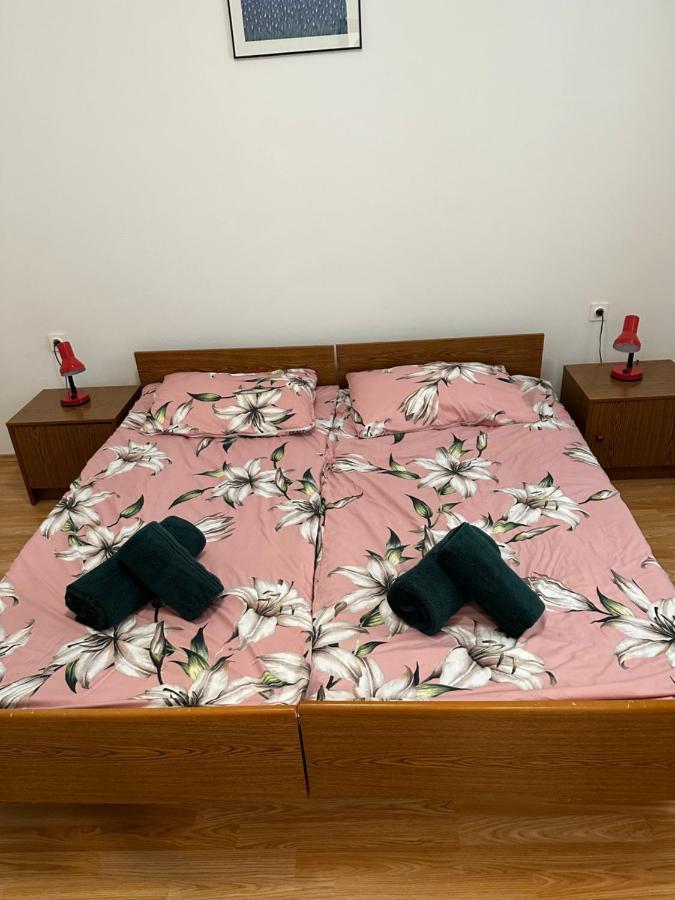 Apartmani Marko Новаля Екстериор снимка