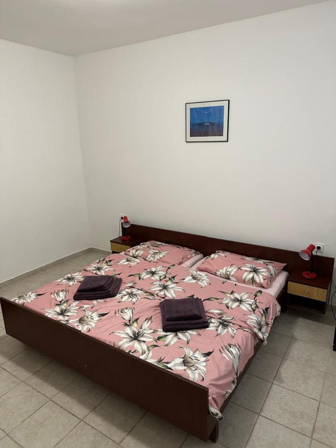 Apartmani Marko Новаля Екстериор снимка