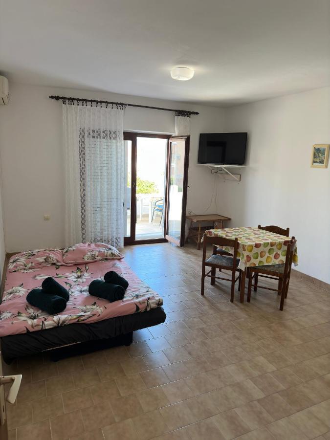 Apartmani Marko Новаля Екстериор снимка