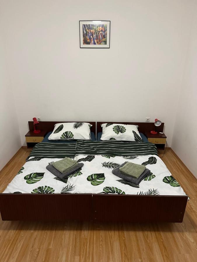 Apartmani Marko Новаля Екстериор снимка