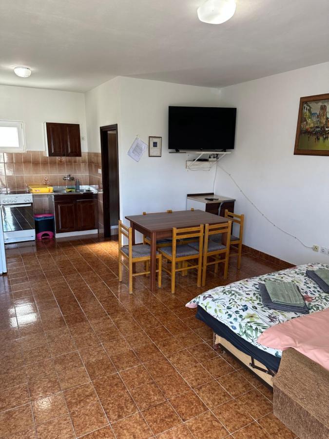 Apartmani Marko Новаля Екстериор снимка