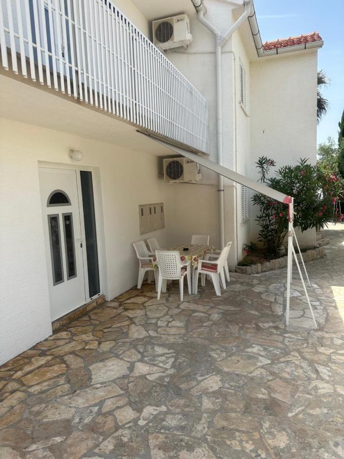 Apartmani Marko Новаля Екстериор снимка