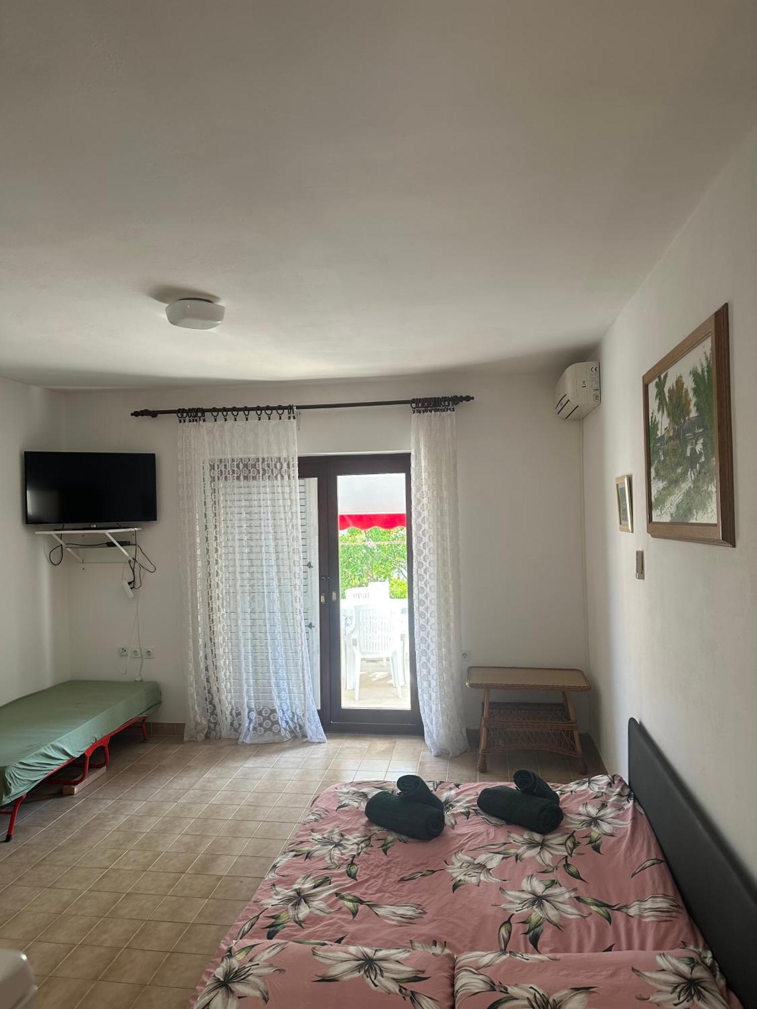 Apartmani Marko Новаля Екстериор снимка